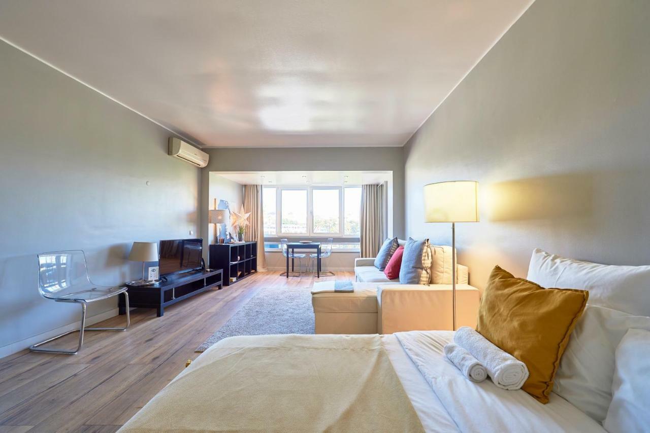 Beachfront Cascais,Estoril Apartment Экстерьер фото