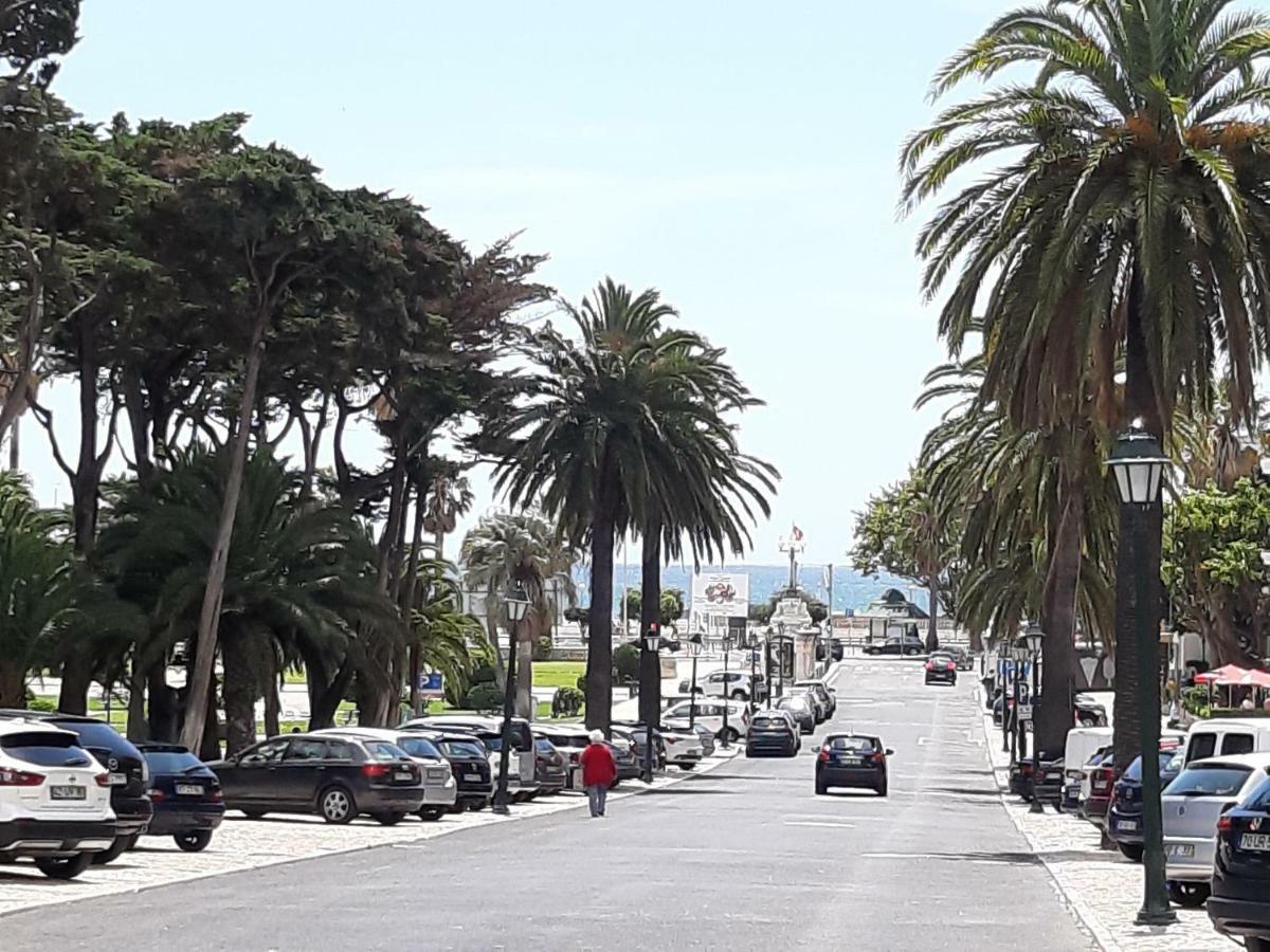 Beachfront Cascais,Estoril Apartment Экстерьер фото