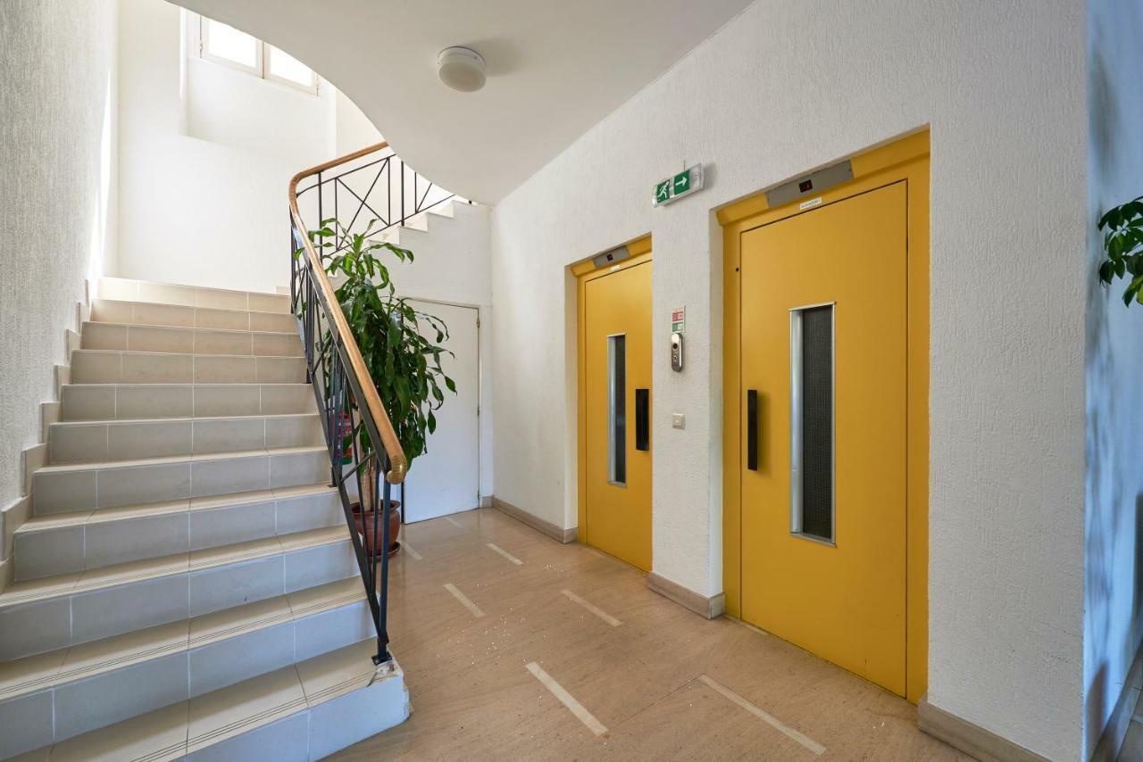 Beachfront Cascais,Estoril Apartment Экстерьер фото
